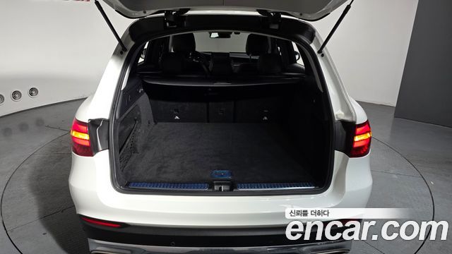 Mercedes-Benz GLC-Class GLC300 4MATIC