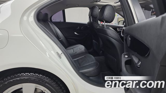 Mercedes-Benz C-Class C200