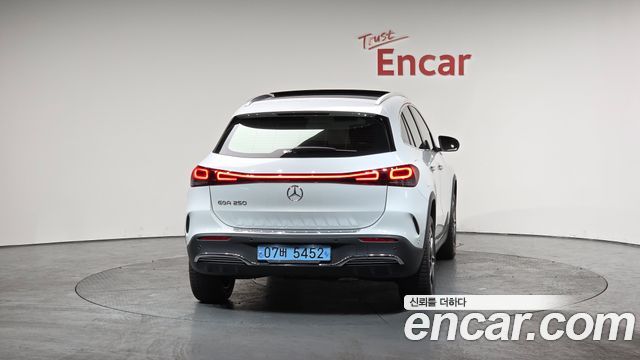 Mercedes-Benz EQA EQA250 AMG Package Plus