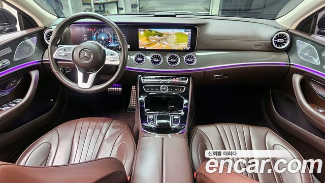 Mercedes-Benz CLS-Class CLS300d AMG Line
