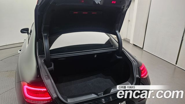 Mercedes-Benz CLS-Class CLS300d AMG Line