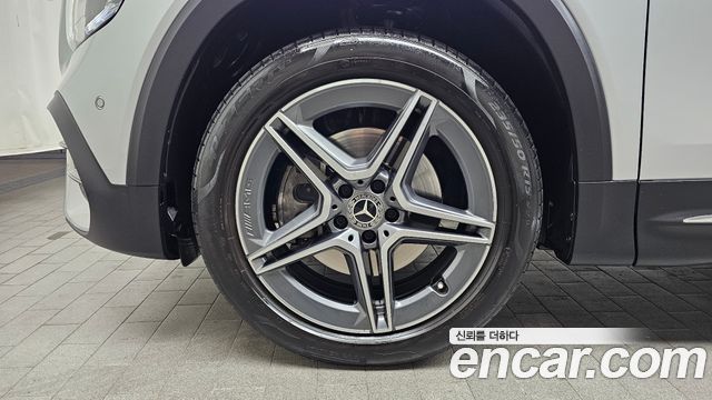 Mercedes-Benz GLB-Class GLB250 4MATIC