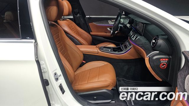 Mercedes-Benz E-Class E350 4MATIC AMG Line