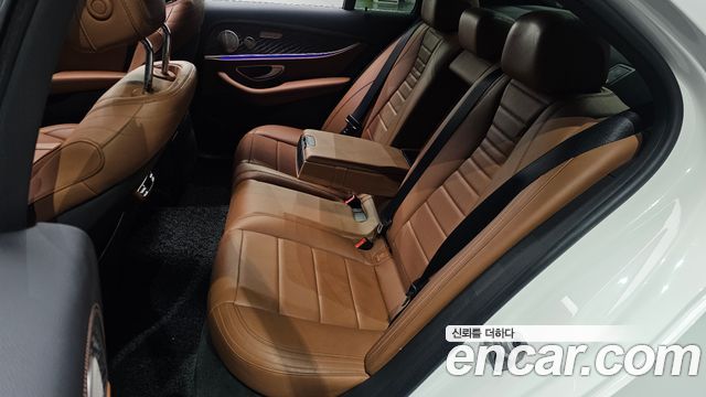 Mercedes-Benz E-Class E350 4MATIC AMG Line