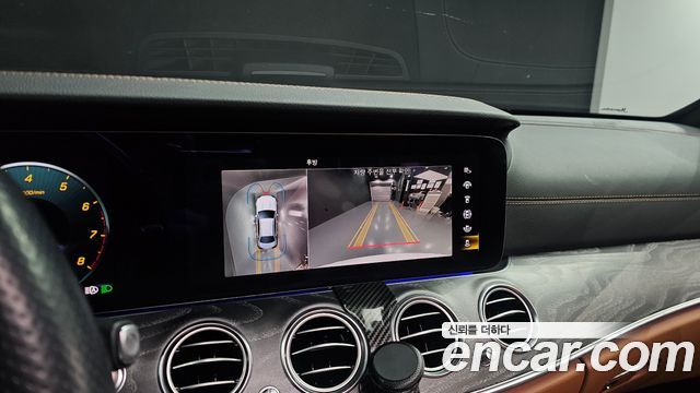Mercedes-Benz E-Class E350 4MATIC AMG Line