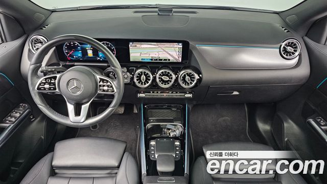 Mercedes-Benz GLA-Class GLA220