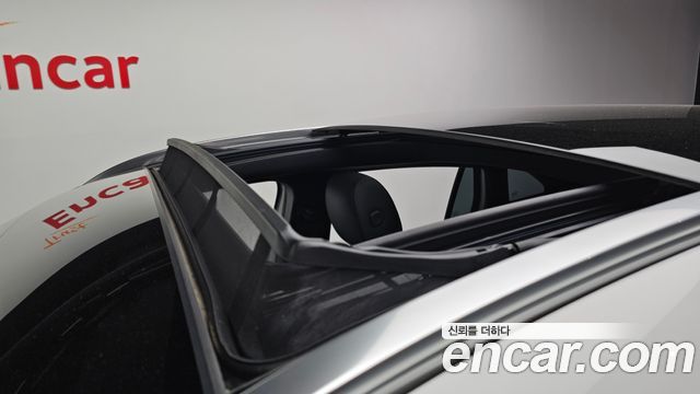 Mercedes-Benz GLA-Class GLA220