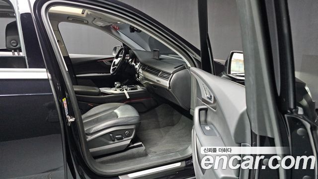 Audi Q7 45 TFSI Quattro