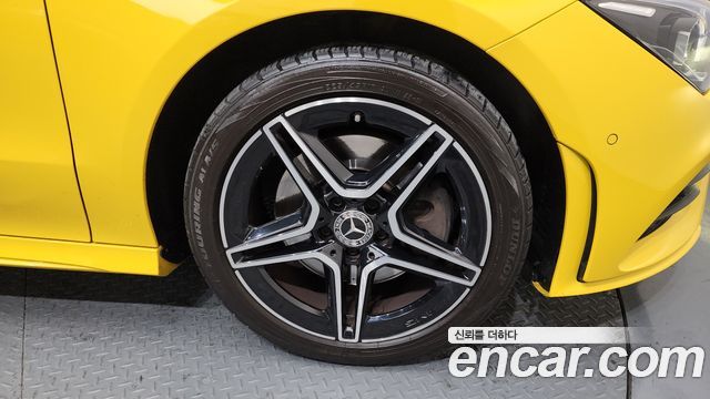 Mercedes-Benz CLA-Class CLA250 4MATIC