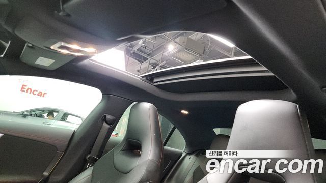Mercedes-Benz CLA-Class CLA250 4MATIC