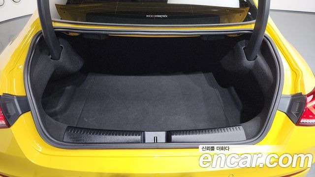 Mercedes-Benz CLA-Class CLA250 4MATIC