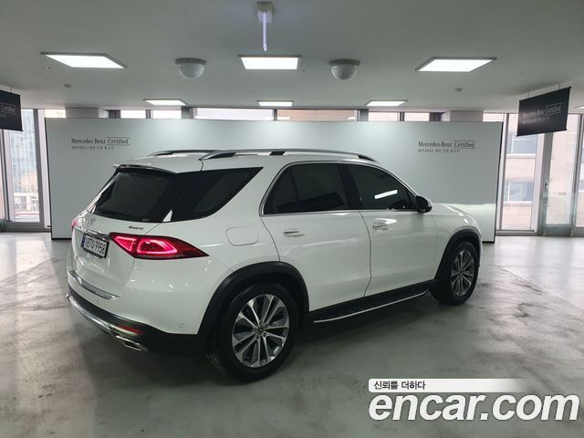 Mercedes-Benz GLE-Class GLE300d 4MATIC