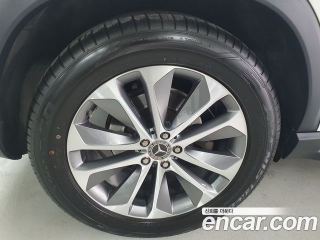 Mercedes-Benz GLE-Class GLE300d 4MATIC