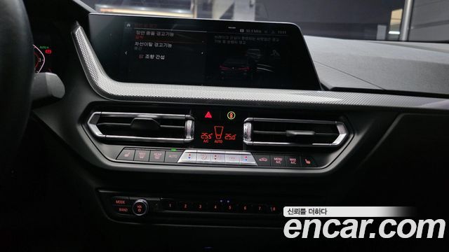 BMW 2-Series 220i Advantage