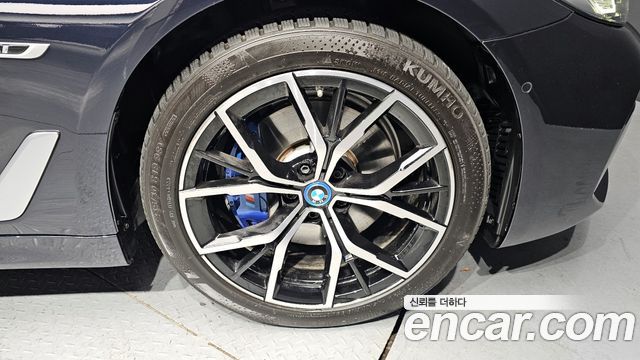 BMW 5-Series 530e M Sport