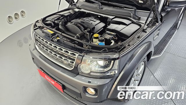 Land Rover Discovery 3.0 SDV6 SE