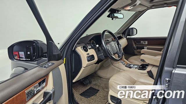 Land Rover Discovery 3.0 SDV6 SE