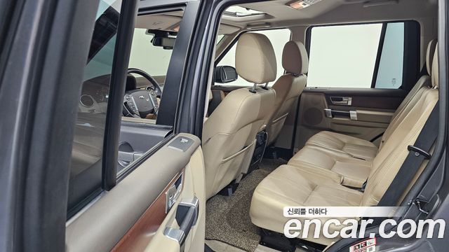 Land Rover Discovery 3.0 SDV6 SE