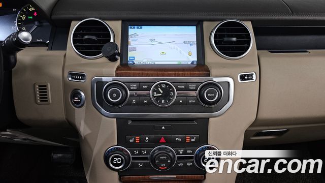 Land Rover Discovery 3.0 SDV6 SE