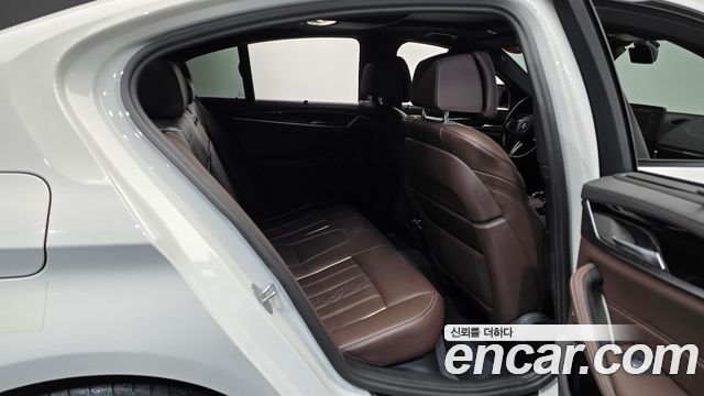 BMW 5-Series 530i M Sport Package