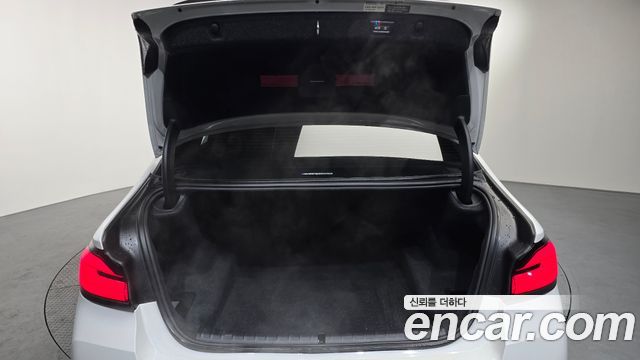 BMW 5-Series 530i M Sport Package