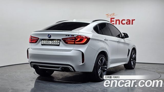 BMW X6M 4.4