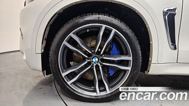 BMW X6M 4.4