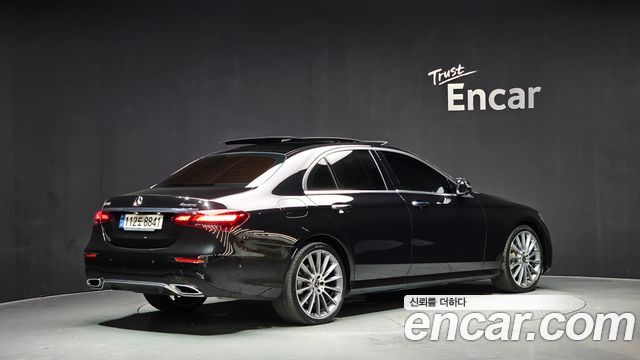 Mercedes-Benz E-Class E350 4MATIC AMG Line