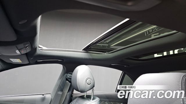 Mercedes-Benz E-Class E350 4MATIC AMG Line