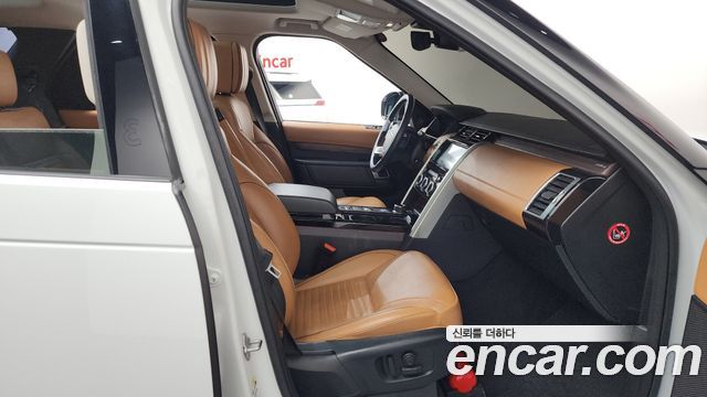 Land Rover Discovery 3.0 TD6 HSE Luxury