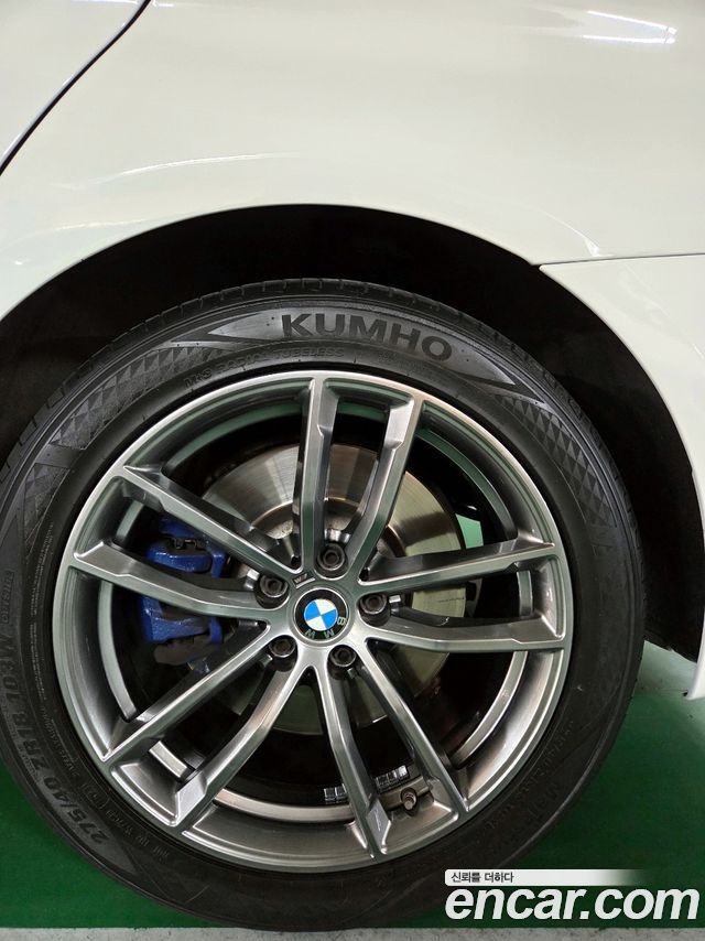 BMW 5-Series 530i M Sport Package Plus