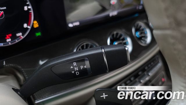 Mercedes-Benz CLS-Class CLS300d AMG Line