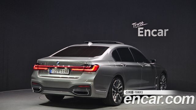BMW 7-Series 740Li xDrive M Sport Package
