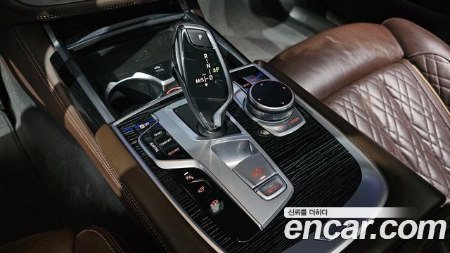 BMW 7-Series 740Li xDrive M Sport Package