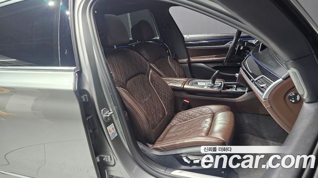 BMW 7-Series 740Li xDrive M Sport Package