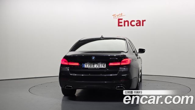 BMW 5-Series 530e M Sport