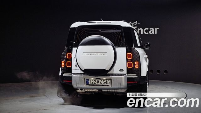 Land Rover Defender 110 D250 SE