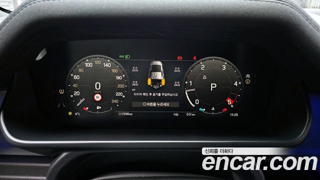 Land Rover Defender 110 D250 SE