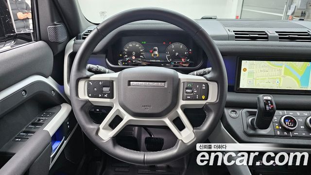 Land Rover Defender 110 D250 SE