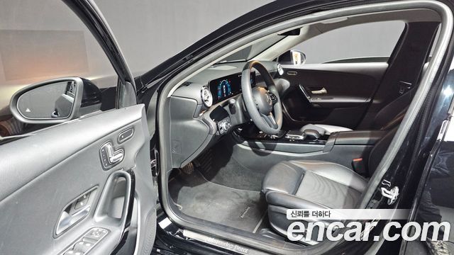 Mercedes-Benz A-Class A220 Hatchback
