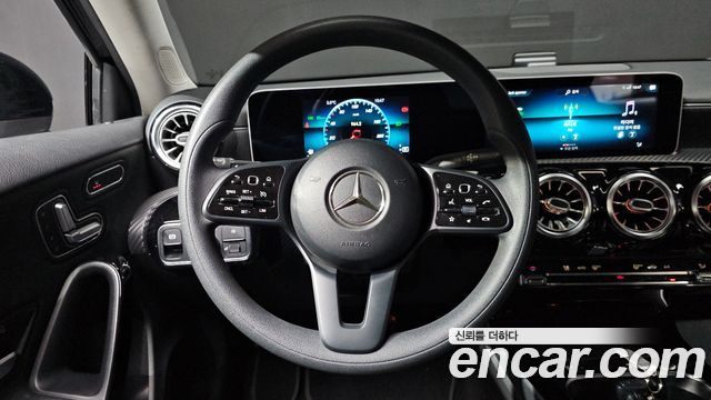 Mercedes-Benz A-Class A220 Hatchback