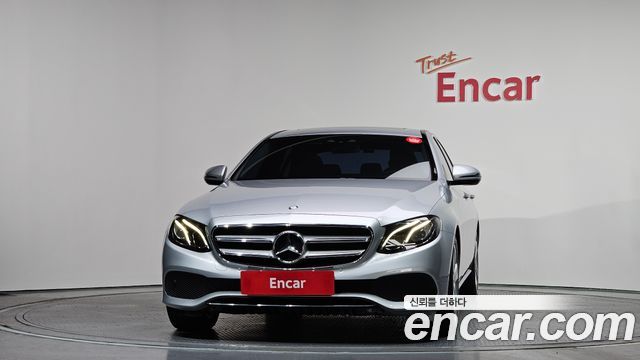 Mercedes-Benz E-Class E200 Avantgarde