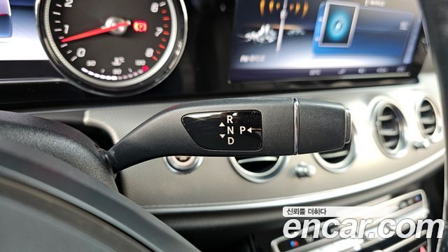Mercedes-Benz E-Class E200 Avantgarde