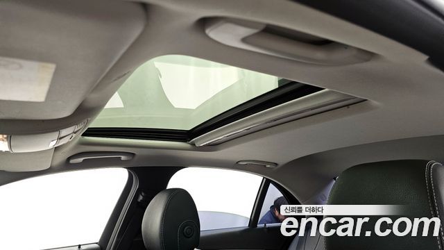 Mercedes-Benz E-Class E200 Avantgarde