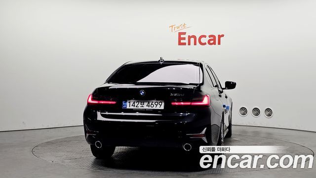 BMW 3-Series 320d Luxury