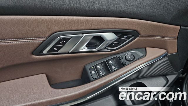 BMW 3-Series 320d Luxury