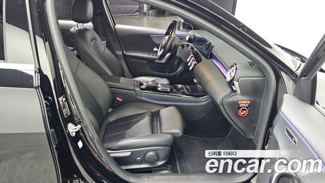 Mercedes-Benz A-Class A220 Hatchback