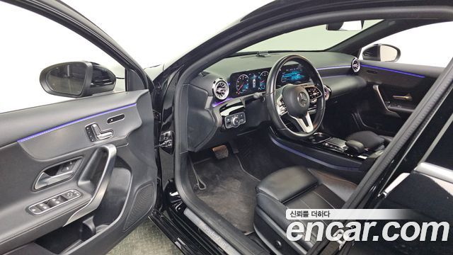 Mercedes-Benz A-Class A220 Hatchback