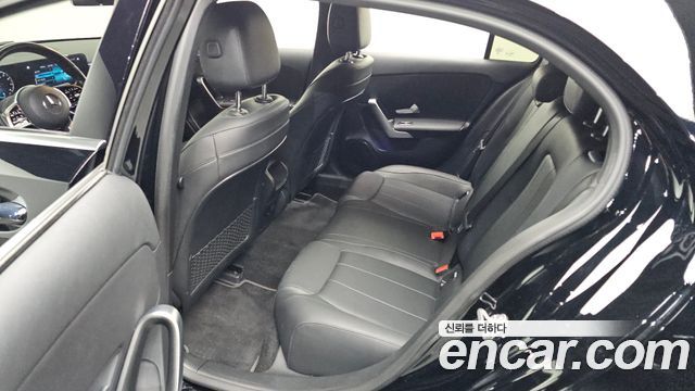 Mercedes-Benz A-Class A220 Hatchback