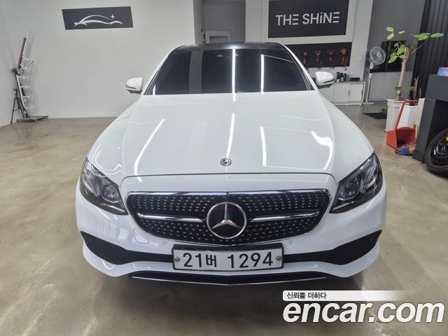 Mercedes-Benz E-Class E300 4MATIC AV Intelligent Drive